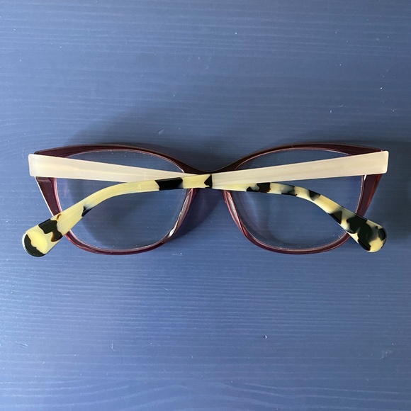 WOOW Cat Walk 2 in Transparent Blackcurrant Glasses - Picture 5 of 12